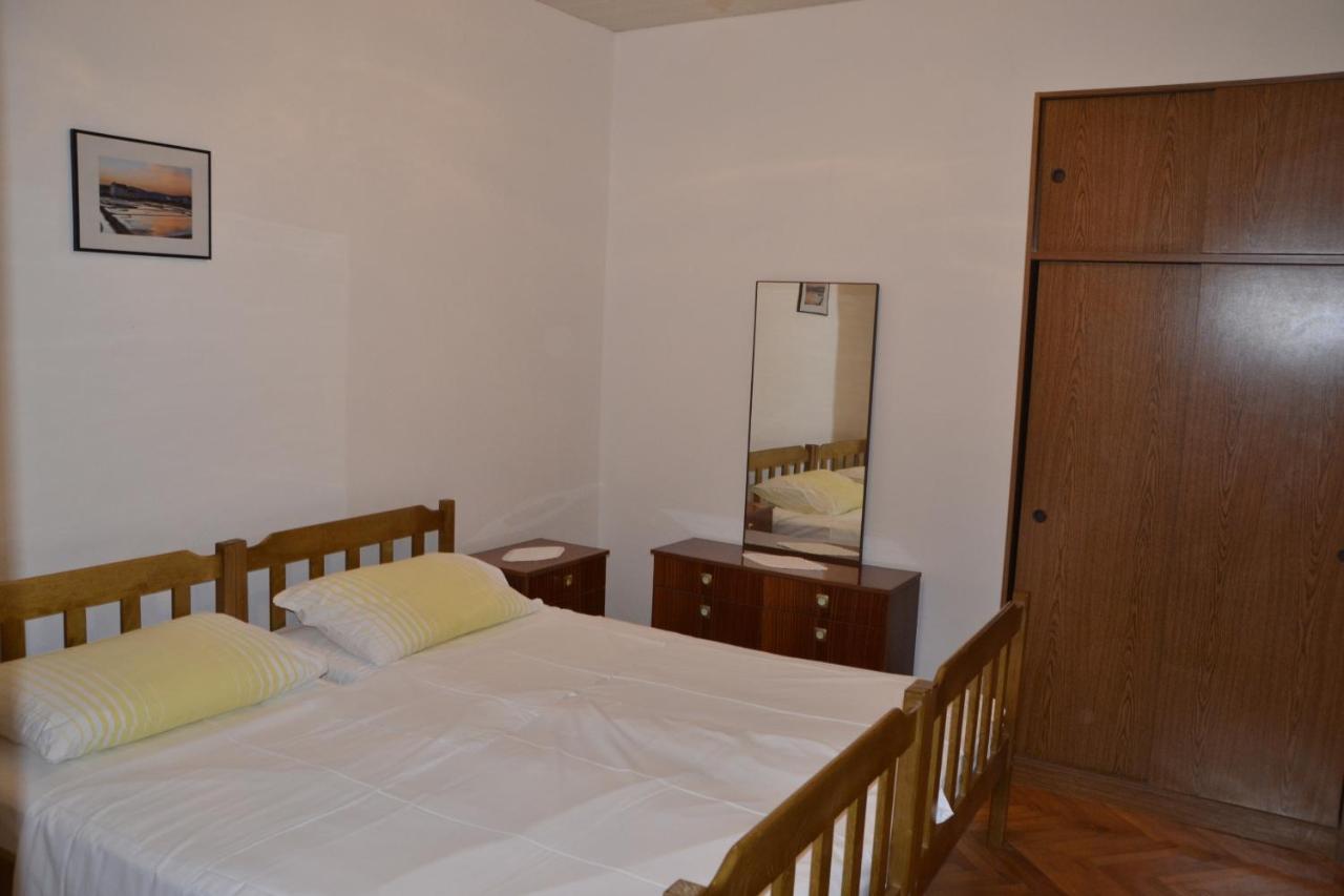Apartments By The Sea Kustici, Pag - 6335 Zubovići Extérieur photo