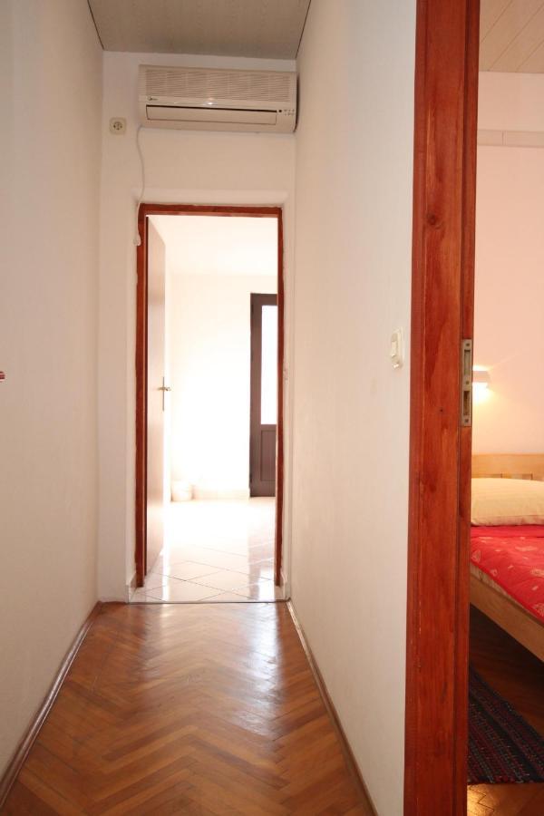 Apartments By The Sea Kustici, Pag - 6335 Zubovići Extérieur photo